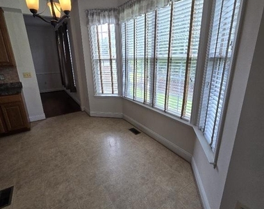 10491 Carberry Court - Photo Thumbnail 12