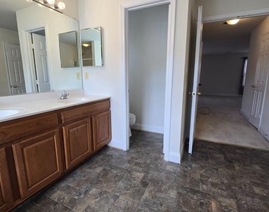 10491 Carberry Court - Photo Thumbnail 34