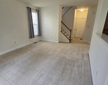 10491 Carberry Court - Photo Thumbnail 13