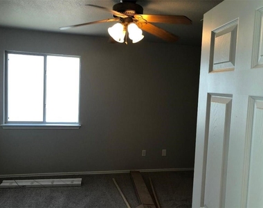 9217 Rowlands Sayle Rd - Photo Thumbnail 7