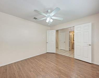 1508 Big Bend Dr - Photo Thumbnail 16