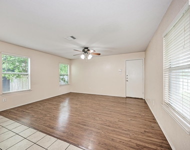 1508 Big Bend Dr - Photo Thumbnail 14