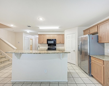 1508 Big Bend Dr - Photo Thumbnail 8