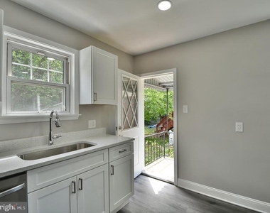 19 Pelczar Avenue - Photo Thumbnail 19