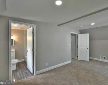 19 Pelczar Avenue - Photo Thumbnail 36