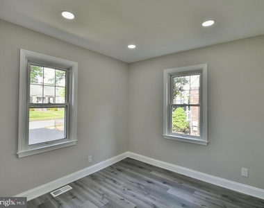 19 Pelczar Avenue - Photo Thumbnail 23