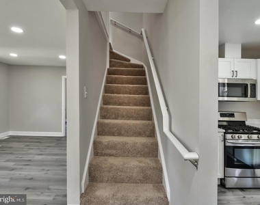 19 Pelczar Avenue - Photo Thumbnail 32