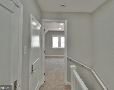 19 Pelczar Avenue - Photo Thumbnail 33