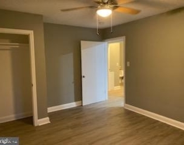 8 Virginia Avenue - Photo Thumbnail 10
