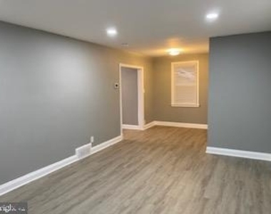 8 Virginia Avenue - Photo Thumbnail 5