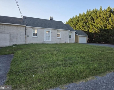 8 Virginia Avenue - Photo Thumbnail 18