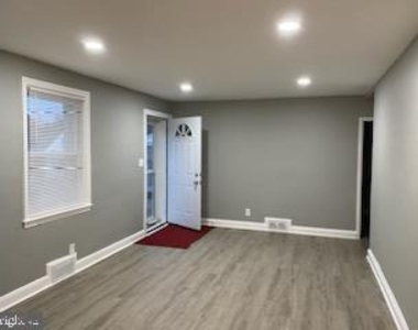 8 Virginia Avenue - Photo Thumbnail 6