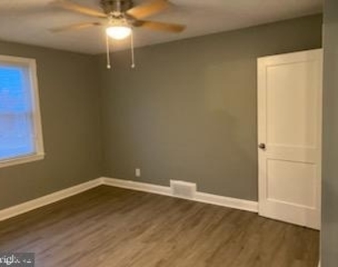 8 Virginia Avenue - Photo Thumbnail 9