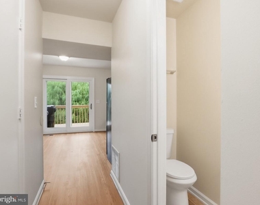 7203 Rutherford Green Circle - Photo Thumbnail 4