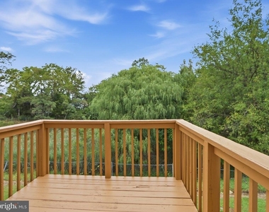 7203 Rutherford Green Circle - Photo Thumbnail 10