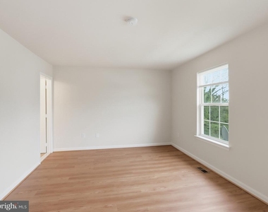 7203 Rutherford Green Circle - Photo Thumbnail 13