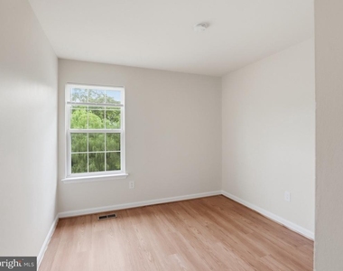 7203 Rutherford Green Circle - Photo Thumbnail 17