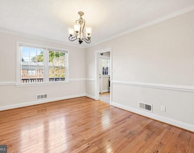 110 Brandon Road - Photo Thumbnail 6