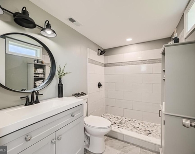 822 Wise Avenue - Photo Thumbnail 17
