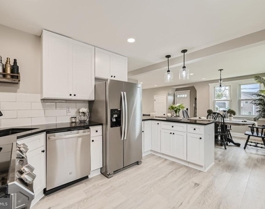 822 Wise Avenue - Photo Thumbnail 7