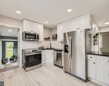 822 Wise Avenue - Photo Thumbnail 9
