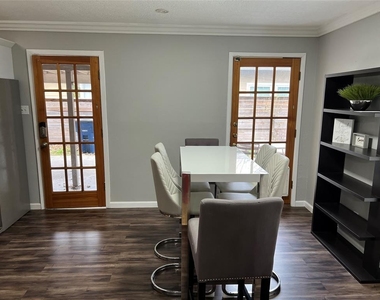 512 Krebs Ln - Photo Thumbnail 8