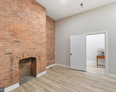 1927 Saint Paul Street - Photo Thumbnail 9