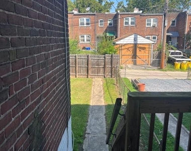 1616 Plum Street - Photo Thumbnail 9
