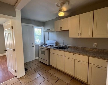 1616 Plum Street - Photo Thumbnail 4