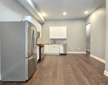 1509 Edmondson Avenue - Photo Thumbnail 4