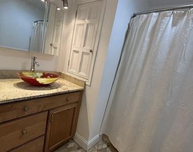 1625 Clarkson Street - Photo Thumbnail 14