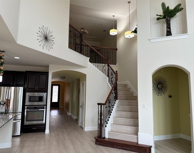 4237 Privacy Hedge St - Photo Thumbnail 2