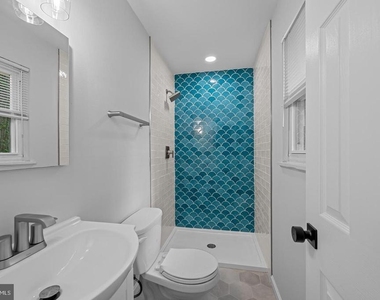 100 Oak Drive - Photo Thumbnail 20