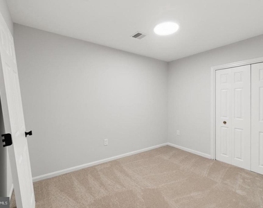 100 Oak Drive - Photo Thumbnail 39