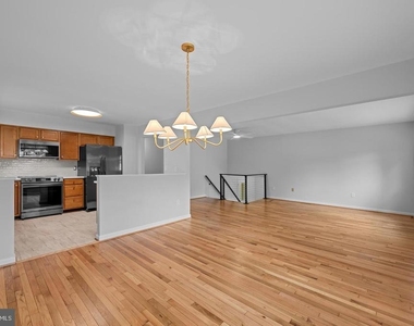 100 Oak Drive - Photo Thumbnail 12