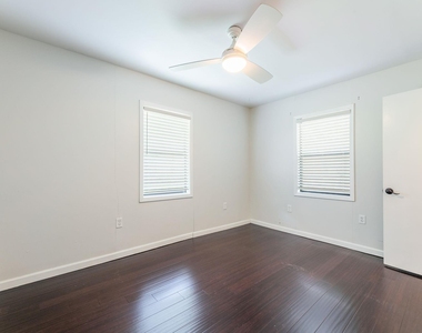 1717 Bunche Rd - Photo Thumbnail 8