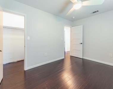 1717 Bunche Rd - Photo Thumbnail 9