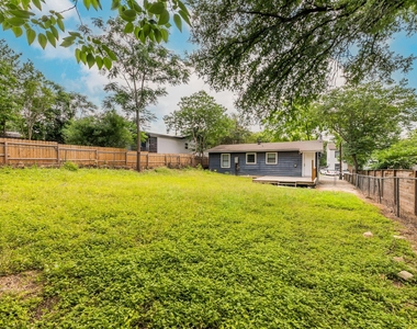 1717 Bunche Rd - Photo Thumbnail 25