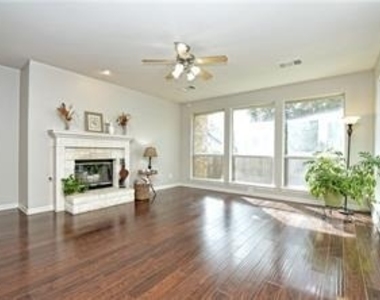 2737 Plantation Dr - Photo Thumbnail 28