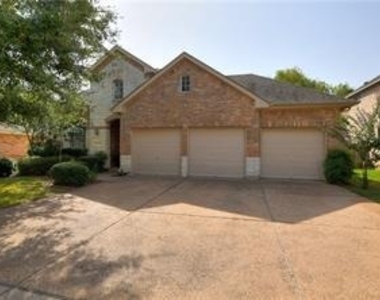 2737 Plantation Dr - Photo Thumbnail 1