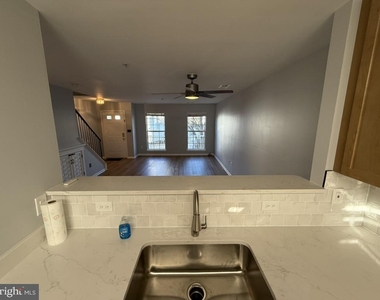 1458 Flatwood Court - Photo Thumbnail 4