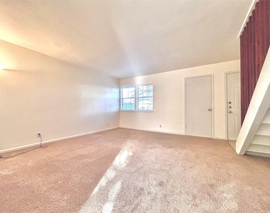 7407 Shadow Hill Dr - Photo Thumbnail 7