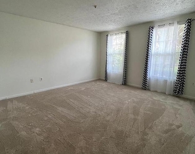 600 Belle Dora Court - Photo Thumbnail 10