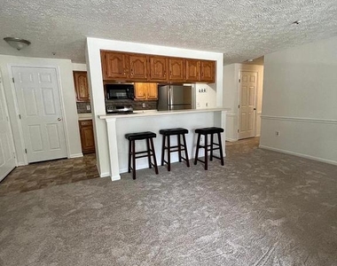 600 Belle Dora Court - Photo Thumbnail 3