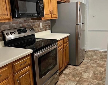 600 Belle Dora Court - Photo Thumbnail 6