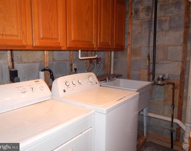 862 N Waterford Lane - Photo Thumbnail 24