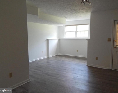 862 N Waterford Lane - Photo Thumbnail 21