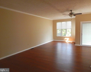 862 N Waterford Lane - Photo Thumbnail 7