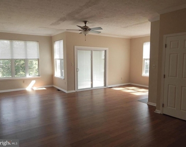 862 N Waterford Lane - Photo Thumbnail 1