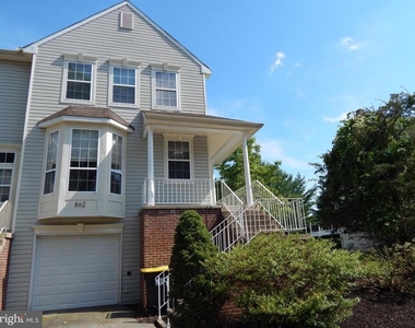 862 N Waterford Lane - Photo Thumbnail 26